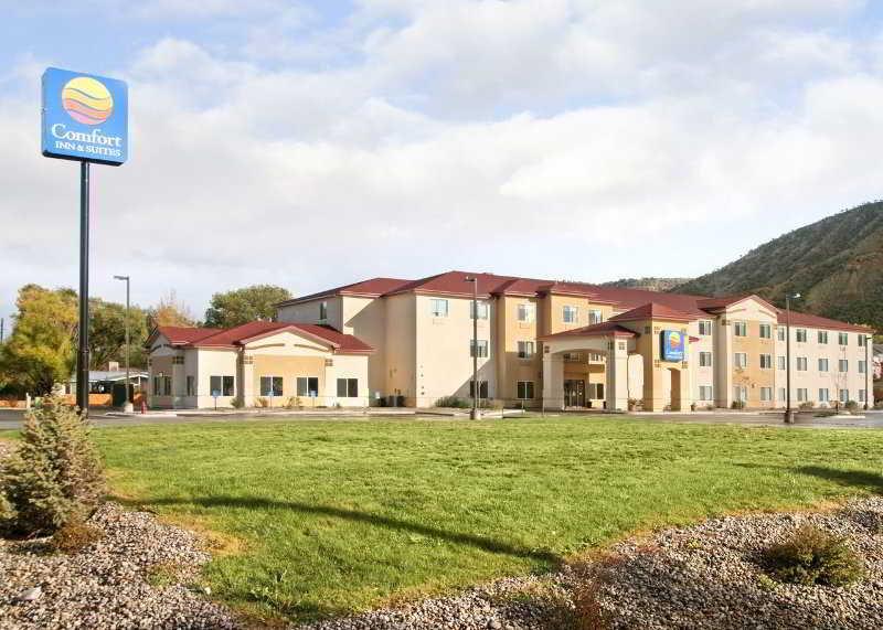 Comfort Inn & Suites Rifle Exterior foto